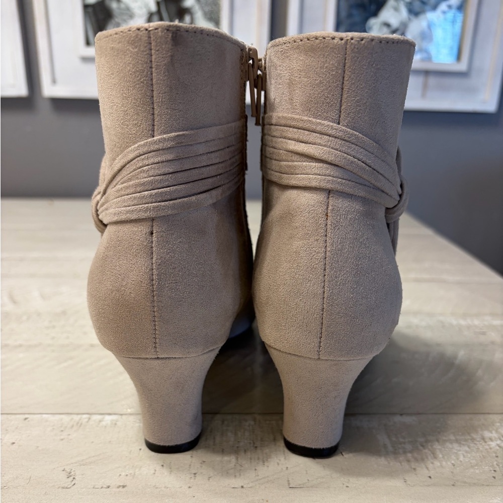 East 5th Sand colored Ankle Heeled Boots - Picture 3 of 9